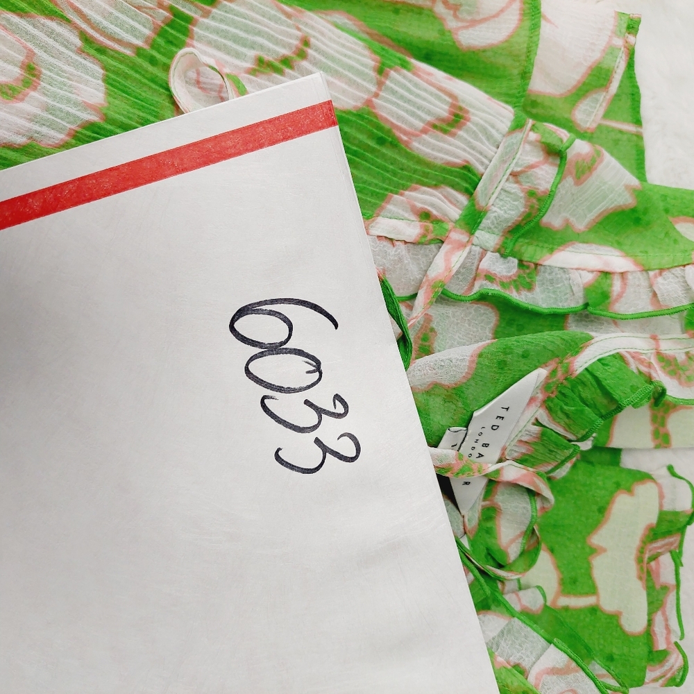 NWT Ted Baker Ellerie Green Floral-Print Ruffle Blouse P6033 - Picture 8 of 8
